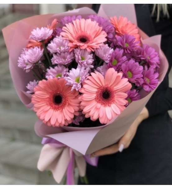 Pembe Gerbera ve Kasımpatı Buketi